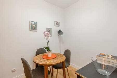 Apartamento La Latina Palacio Мадрид Екстериор снимка